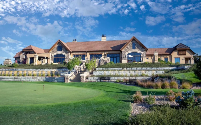 Blackstone Country Club and Black Bear Golf Club